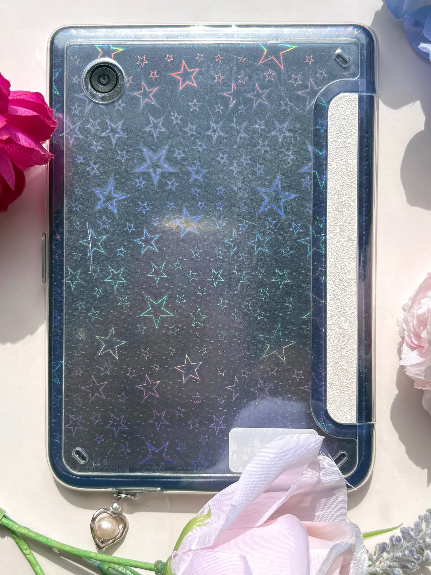 White Magnetic Kobo Clara Case 🐚