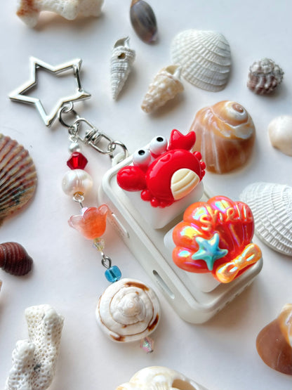 Mini Keyboard Page Turner | White and Red Crab and Shell 🦀
