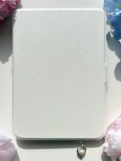 White Magnetic Kobo Clara Case 🐚