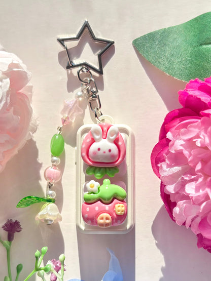 Mini Keyboard Page Turner | White Strawberry Bunny House 🐰