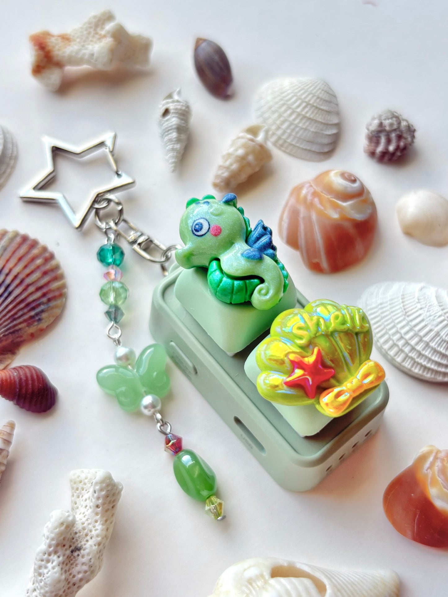 Mini Keyboard Page Turner | Green Seahorse and Shell 💚 🐚